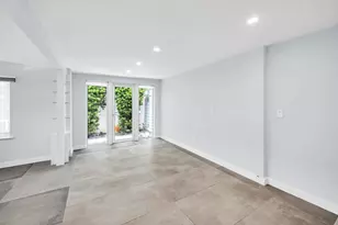 828 NE 17th Way, Fort Lauderdale, FL 33304 - Photo 9