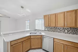 1720 Pondberry Ln, Port Saint Lucie, FL 34952 - Photo 7