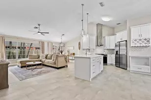 237 Moccasin Trail W, Jupiter, FL 33458 - Photo 1