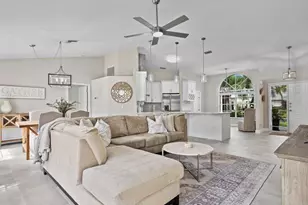 237 Moccasin Trail W, Jupiter, FL 33458 - Photo 9