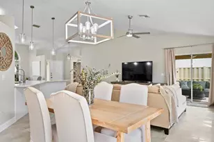 237 W Moccasin Trail W, Jupiter, FL 33458 - Photo 11