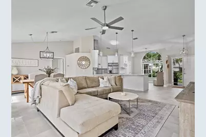 237 Moccasin Trail W, Jupiter, FL 33458 - Photo 9