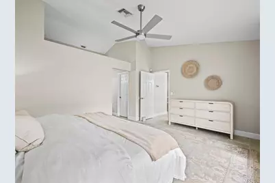 237 W Moccasin Trail W, Jupiter, FL 33458 - Photo 17