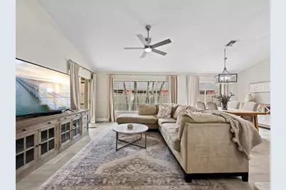 237 W Moccasin Trail W, Jupiter, FL 33458 - Photo 15