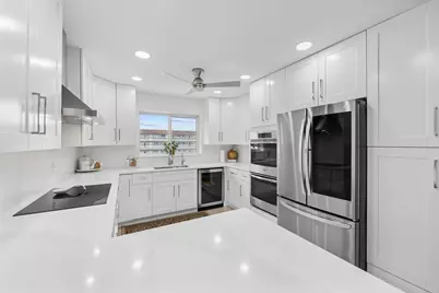 1040 Crystal Lake Drive #4, Deerfield Beach, FL 33064 - Photo 3