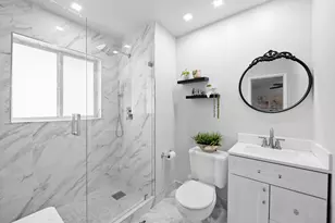 1040 Crystal Lake Dr, Deerfield Beach, FL 33064 - Photo 11