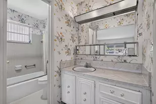 235 E High Point Ct E, Delray Beach, FL 33445 - Photo 23
