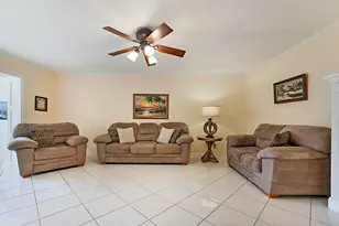 152 Lake Anne Dr, West Palm Beach, FL 33411 - Photo 13