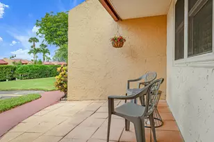 152 Lake Anne Dr, West Palm Beach, FL 33411 - Photo 3