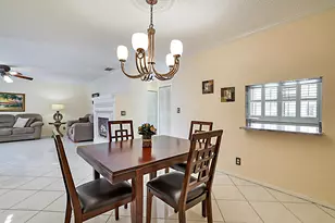 152 Lake Anne Dr, West Palm Beach, FL 33411 - Photo 11