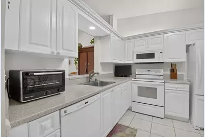 8427 Parkgate Road #C, Boca Raton, FL 33496 - Photo 13