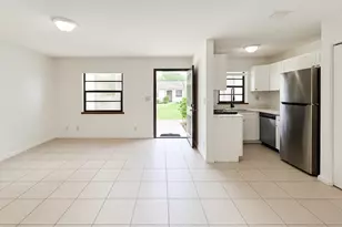 1226 N Haverhill Rd, Haverhill, FL 33417 - Photo 5