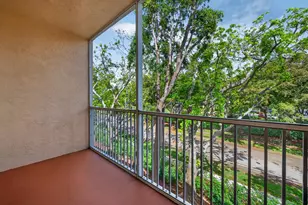 7775 Yardley Dr, Tamarac, FL 33321 - Photo 11