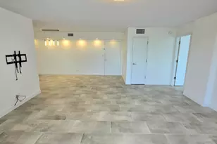 137 Golden Isles Dr, Hallandale Beach, FL 33009 - Photo 9