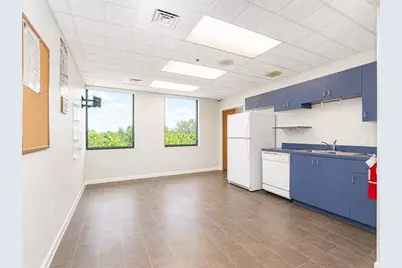 3755 7th Terrace #SUITES, Vero Beach, FL 32960 - Photo 19