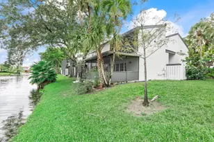 9897 Fairway Cove Ln, Plantation, FL 33324 - Photo 27
