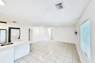 1136 NW 5th Ct, Fort Lauderdale, FL 33311 - Photo 7