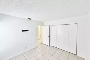 1136 NW 5th Ct, Fort Lauderdale, FL 33311 - Photo 11