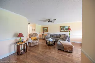 2047 Discovery Cir E, Deerfield Beach, FL 33442 - Photo 5