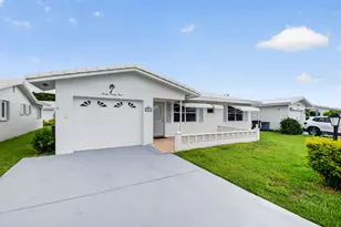 2091 SW 13th Terrace SW, Boynton Beach, FL 33426 - Photo 3