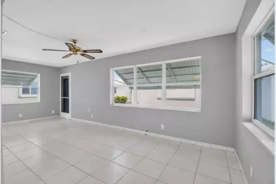 2091 SW 13th Terrace SW, Boynton Beach, FL 33426 - Photo 11