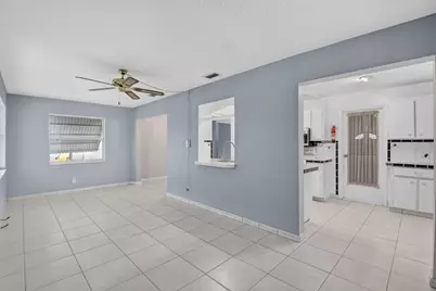 2091 SW 13th Terrace SW, Boynton Beach, FL 33426 - Photo 13
