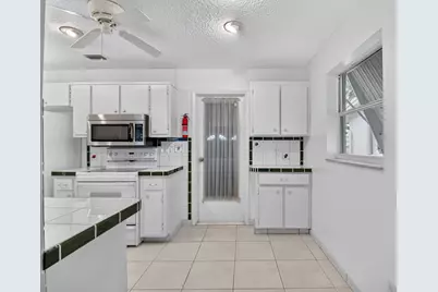 2091 SW 13th Terrace SW, Boynton Beach, FL 33426 - Photo 15