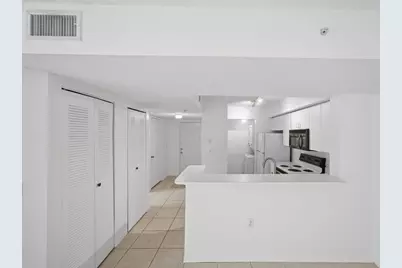 1640 N 42nd Circle #209, Vero Beach, FL 32967 - Photo 11