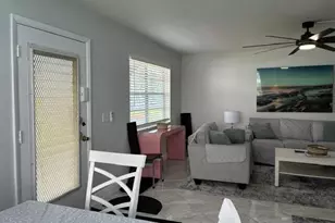 626 Normandy Ln N, Delray Beach, FL 33484 - Photo 9