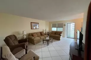 350 Horizons E, Boynton Beach, FL 33435 - Photo 5