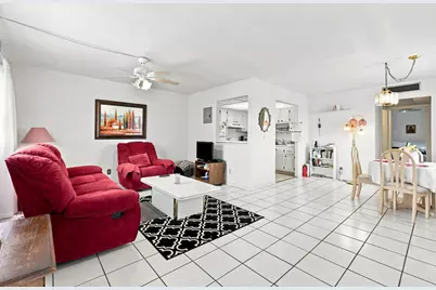 91 Flanders B, Delray Beach, FL 33484 - Photo 5