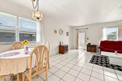 91 Flanders B, Delray Beach, FL 33484 - Photo 17