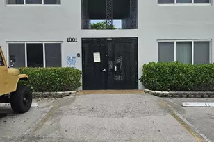 1001 SE 16th St, Fort Lauderdale, FL 33316 - Photo 1