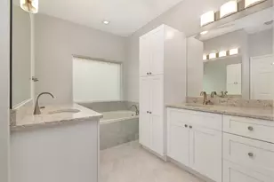 9119 Bay Point Cir, West Palm Beach, FL 33411 - Photo 9