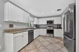 5532 SE Graham Dr, Stuart, FL 34997 - Photo 7