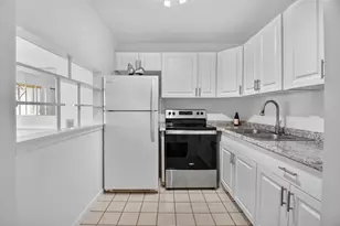 3120 Cynthia Ln, Lake Worth, FL 33461 - Photo 13