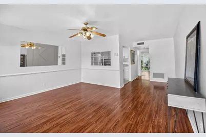 3120 Cynthia Lane #107, Lake Worth, FL 33461 - Photo 5