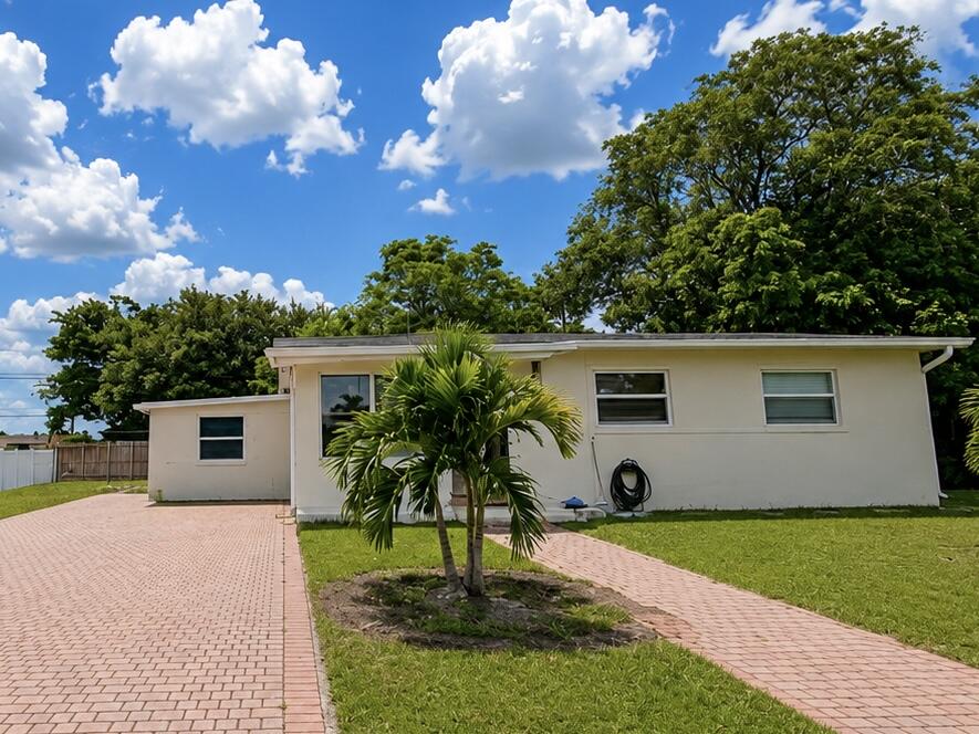 3300 SW 32nd Ct - 3300 SW 32nd Ct, West Park, FL 33023 Luxury Property | Jose Angel Pina