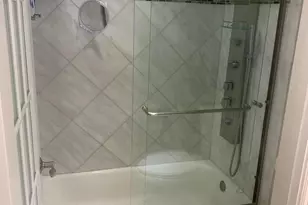 6039 Collins Ave, Miami Beach, FL 33140 - Photo 7