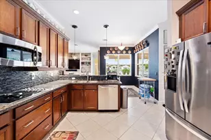 8152 Butler Greenwood Dr, Royal Palm Beach, FL 33411 - Photo 13