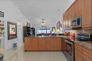 761 Greenbriar Ave, Davie, FL 33325 - Photo 13