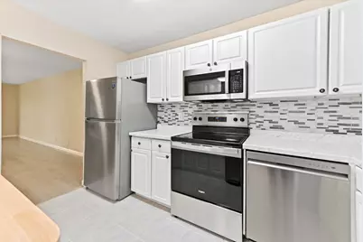 126 Sparrow Drive #22A, Royal Palm Beach, FL 33411 - Photo 9