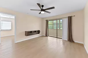 126 Sparrow Dr, Royal Palm Beach, FL 33411 - Photo 5