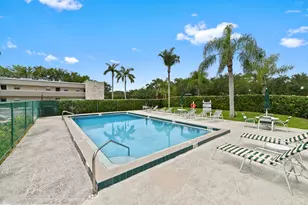 126 Sparrow Dr, Royal Palm Beach, FL 33411 - Photo 21
