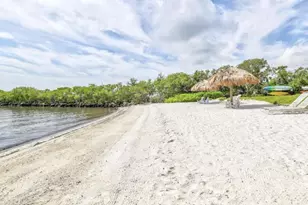 1100 Scotia Dr, Hypoluxo, FL 33462 - Photo 3