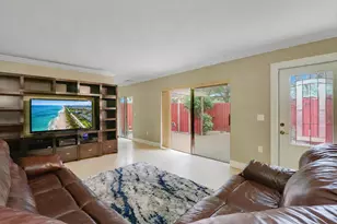 1901 19th Ln, Palm Beach Gardens, FL 33418 - Photo 5