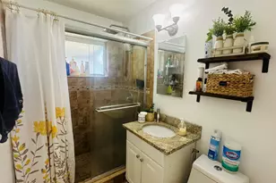 6710 Forest Ct, West Palm Beach, FL 33405 - Photo 9