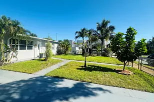 6710 Forest Ct, West Palm Beach, FL 33405 - Photo 25