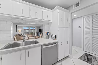 910 Dogwood Drive #444, Delray Beach, FL 33483 - Photo 5