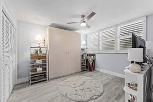 910 Dogwood Dr, Delray Beach, FL 33483 - Photo 15